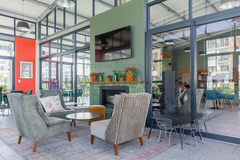 1 Bedroom Property for Sale in Sandown Western Cape